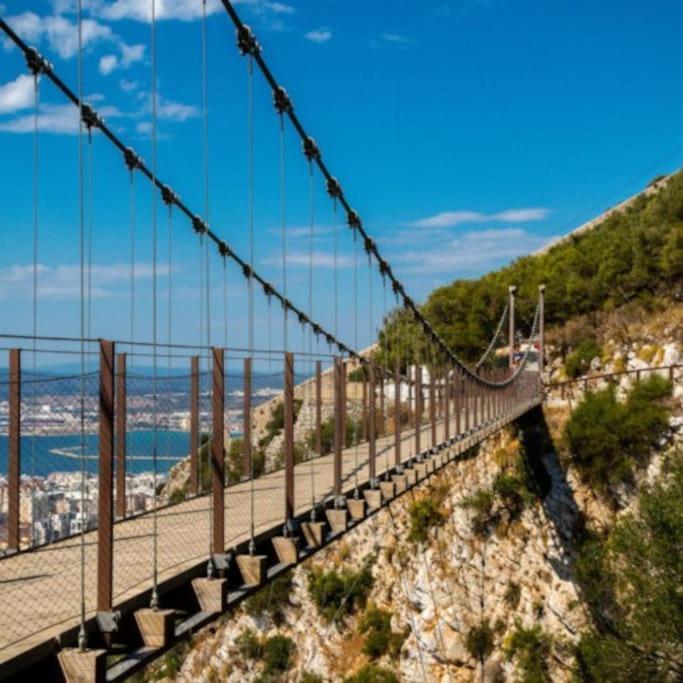 Best Location 2 Bed2 Bath W/Lift In Town! Gibraltar Luaran gambar