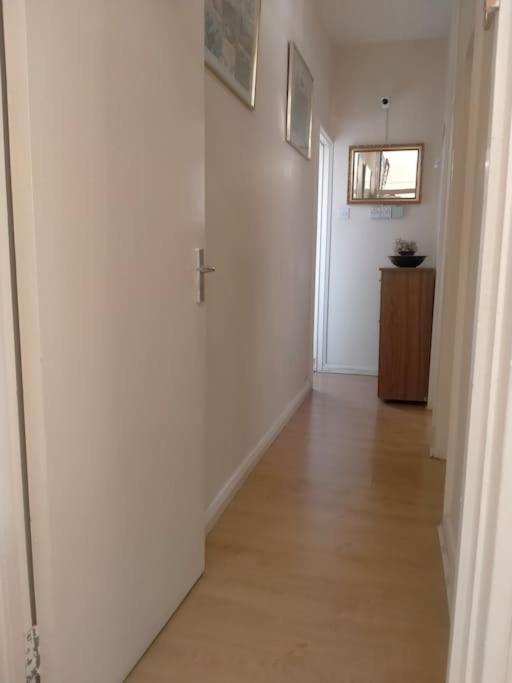 Best Location 2 Bed2 Bath W/Lift In Town! Gibraltar Luaran gambar