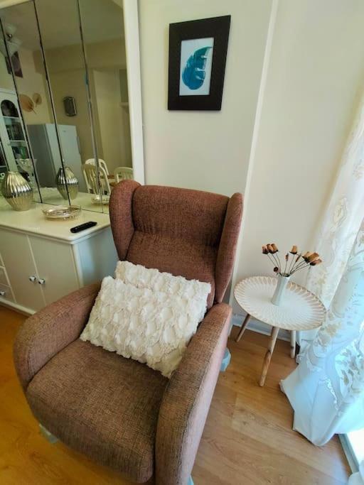 Best Location 2 Bed2 Bath W/Lift In Town! Gibraltar Luaran gambar